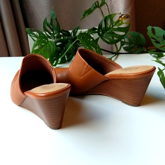 Wittners brown leather wedge shoes Size 38 AU size 7.5 - Picture 3 of 8